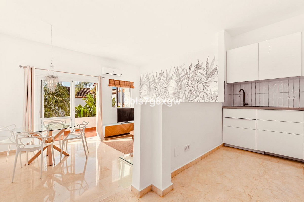 El Paraíso, Estepona